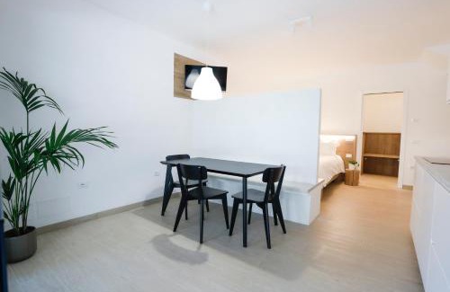 Valdastico Apartment | Rifugio di Comfort con Cucina e Letto Queen Size