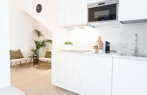 Valdastico Apartment | Rifugio di Comfort con Cucina e Letto Queen Size