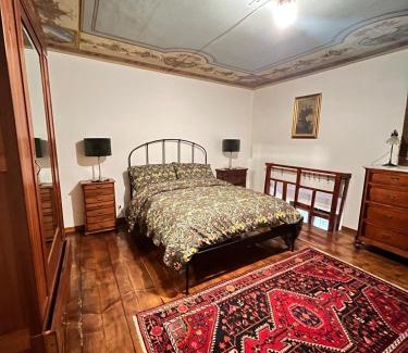 Settignano Apartment | Rifugio Rustico con Vista sulle Colline Toscane