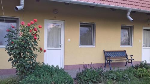 Tiszaalpar House | Rigófütty Vendégház