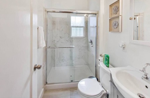 Berkeley Apartment | Right Across From Campus! 2BR/1b
