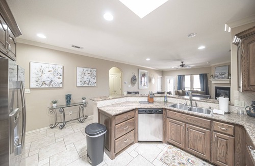 Midland House | Right At Home-Midland Retreat with covered patio