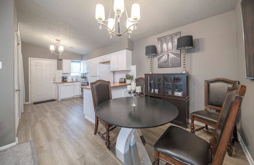 Midland House | Right at Home-Uptown Place with gated yard and covered parking