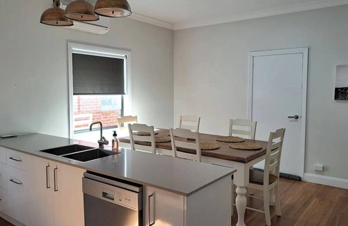 East Tamworth Apartment | Right in the Heart of Tamworth's Hustle & Bustle!