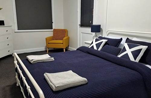East Tamworth Apartment | Right in the Heart of Tamworth's Hustle & Bustle!