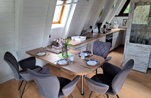 Kinding House | Right in the heart of the Altühltal near the Kratzmühlsee