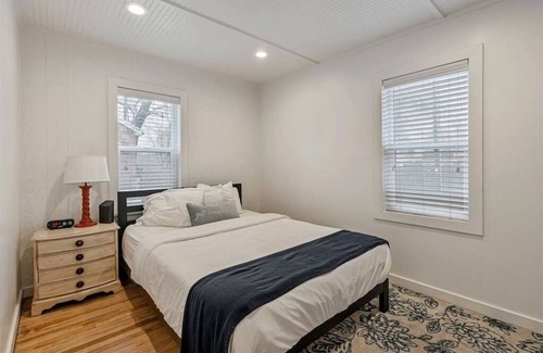 Franklin House | Right off i15, Queen Bed, No Service Fee!