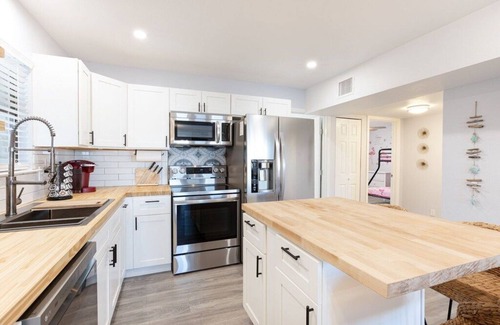 Mico House | Right on Medina Lake! Your large Deck overlooks the lake.