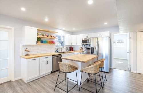 Mico House | Right on Medina Lake! Your large Deck overlooks the lake.