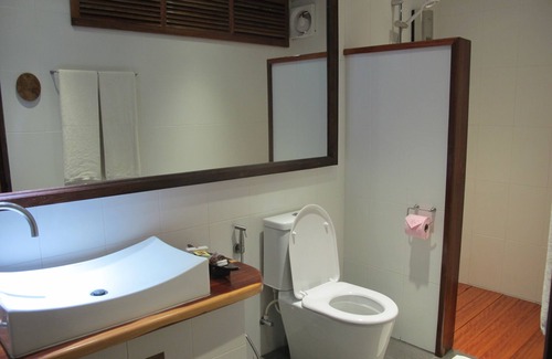 Kampot Hotel | Rikitikitavi