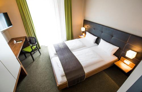 Weissenhorn Hotel | RiKu HOTEL Weißenhorn