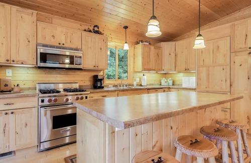 Hayward Cabin | Riley's Place on The Chippewa Flowage