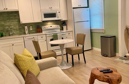Treasure Island Apartment | Riley's Retreat, 1 Bedroom Waterfront with Private Boat Dock and Beach Access