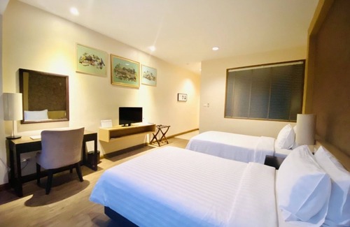 Mueang Samut Prakan District Hotel | Rimkhobfa Urban Resort