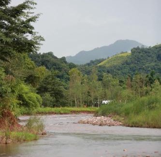 Bo Kluea Boat Rental | Rimwa Riwa Camp