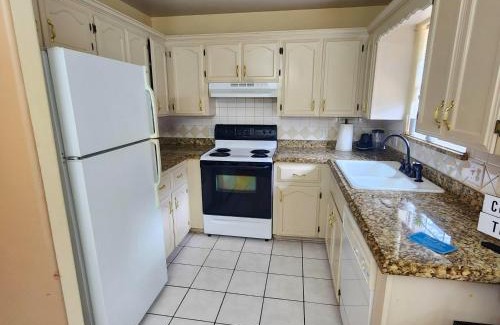 Edinburg Apartment | RINGO'S ROADHOUSE