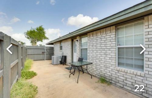 Edinburg Apartment | RINGO'S ROADHOUSE