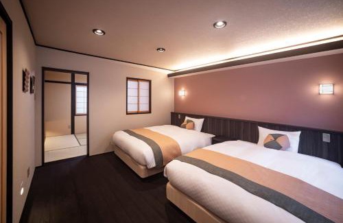 Karasuma House | Rinn Marikoji