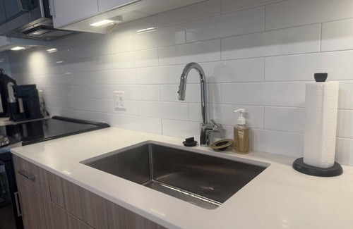 West Colfax Apartment | RiNo Skyline Utopia! - Luxury Amenities - 20% Review Discount