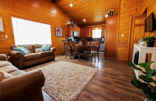Uvalde House | Rio Escondido Dragon Fly