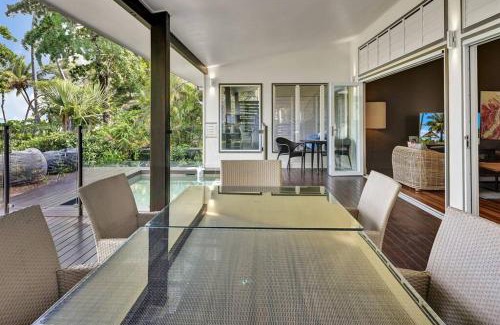 Mission Beach House | Ripples on the Beach - Beachfront Mission Beach