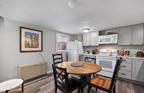 Bradford Cabin | Riptide Cottage: Adorable Yr Round Cottage in Bradford