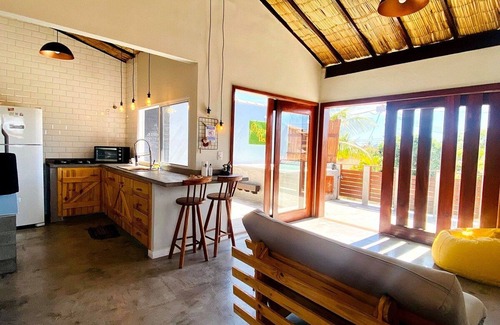 Itaipuacu House | RiqueHouse Hidro churrasqueira a 500 m