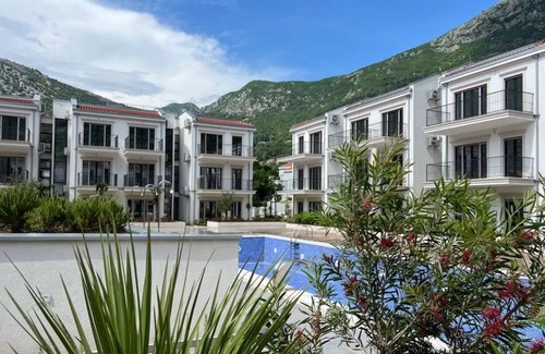 Risan Hotel | Risan Bay