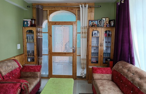 Keylong House | Rishi Home Stay your host in Eastern Pir Panjal ranges of Himalayas