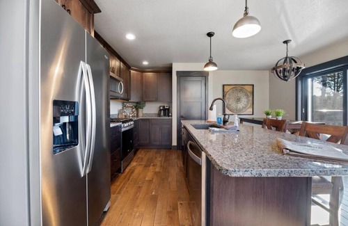 Lead House | Rising Sun, Restful Cabin At Terry Peak