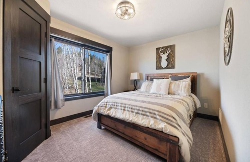 Lead House | Rising Sun, Restful Cabin At Terry Peak