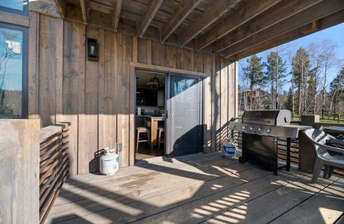 Lead House | Rising Sun, Restful Cabin At Terry Peak