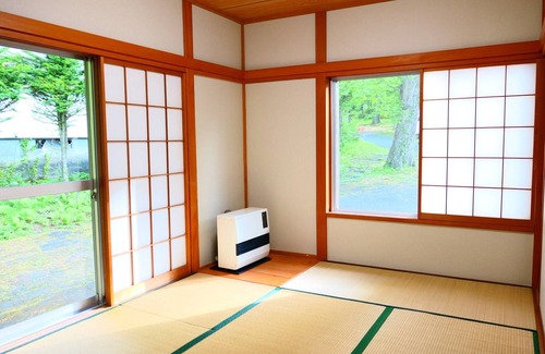 Yamanakako Cottage | Risumura Villa with Dog Autumn/Minamitsuru-gun Yamanashi