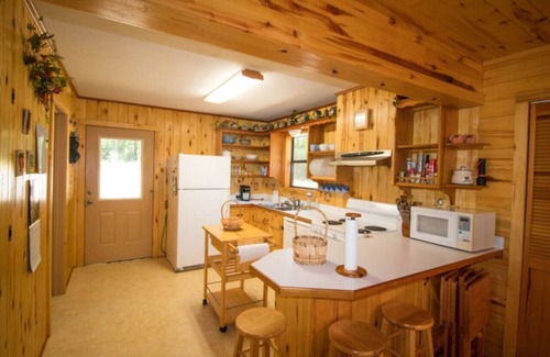Negreet House | Rita's Lake House .