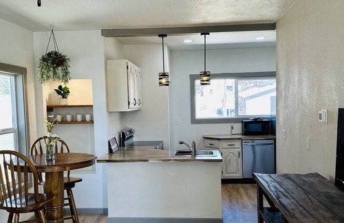 Great Falls House | Ritzy Rental Centrally Located