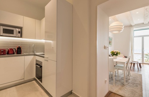 Old Town Apartment | Riva apartment with sea views in the historic center of Split