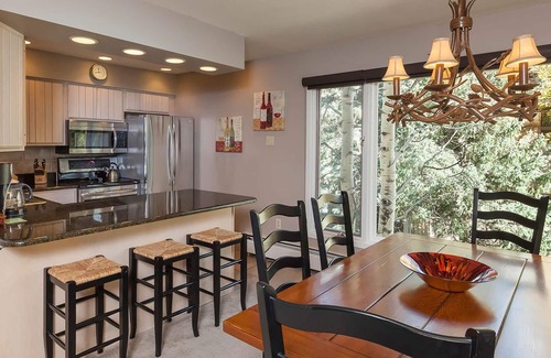 Vail Apartment | Riva Ridge 705 | 2BR Vail Village