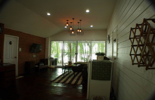 Chachoengsao Hotel | River Breeze