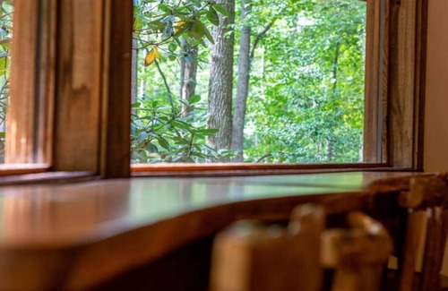 Garrison House | "River Camp" - Scenic Riverfront views, Fishing, and 2 mi to Shawnee Sate Forest