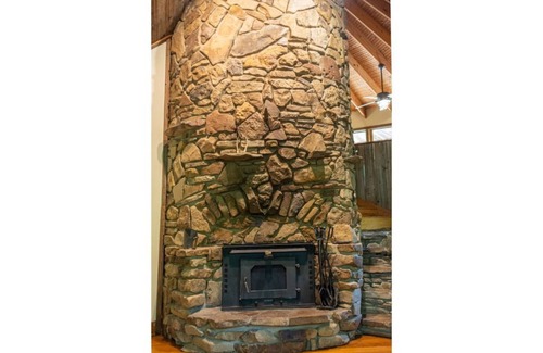 Garrison House | "River Camp" - Scenic Riverfront views, Fishing, and 2 mi to Shawnee Sate Forest