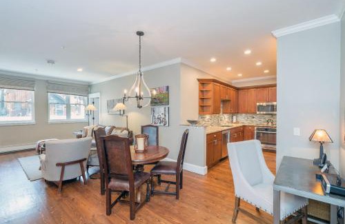 Telluride Apartment | River Club 104 by Alpine Lodging Telluride