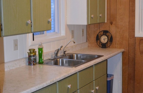 Newaygo House | River Country Lodge on the Muskegon River next to Pine St boat launch