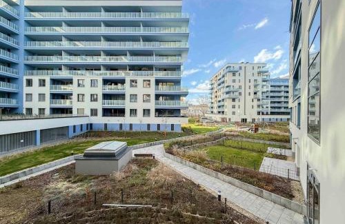 Vizafogo Apartment | River Danube flat w balcony and FREE guarded parking