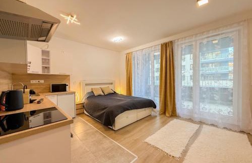 Vizafogo Apartment | River Danube flat w balcony and FREE guarded parking