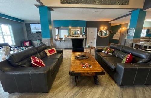 Mankato Hotel | River Hills Hotel- Mankato