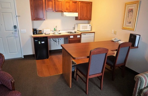 Mankato Hotel | River Hills Hotel
