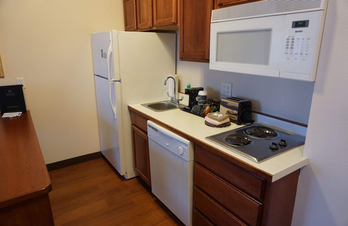 Mankato Hotel | River Hills Hotel