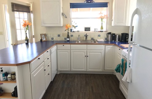 Lometa House | River House only 10 min from Colorado Bend State Park & 13min from Fiesta Winery