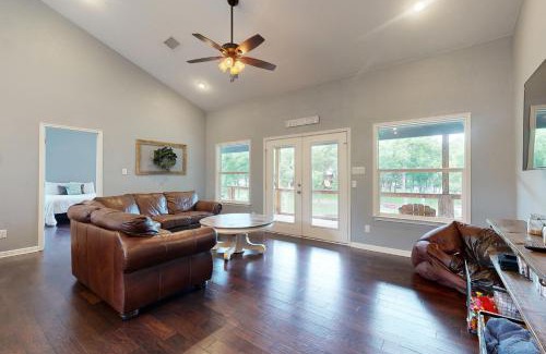 Marble Falls House | River Life