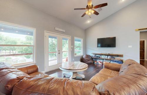 Marble Falls House | River Life